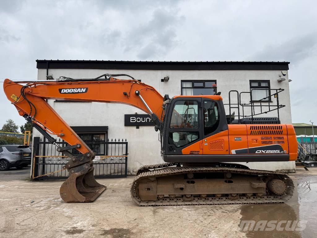 Doosan DX 225 LC-5 Raupenbagger