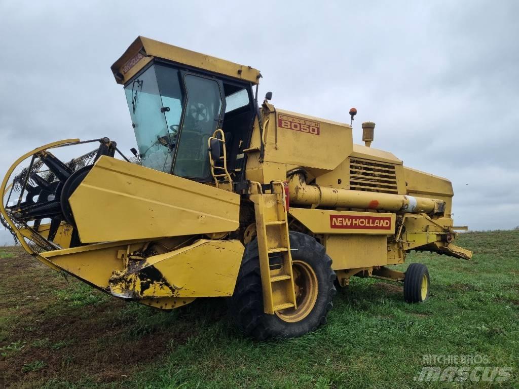 New Holland 8050 Mähdrescher