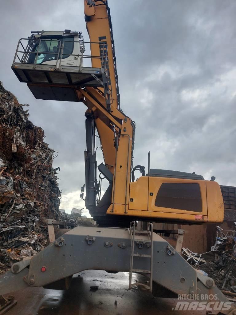Liebherr LH 60 M Materialumschlag