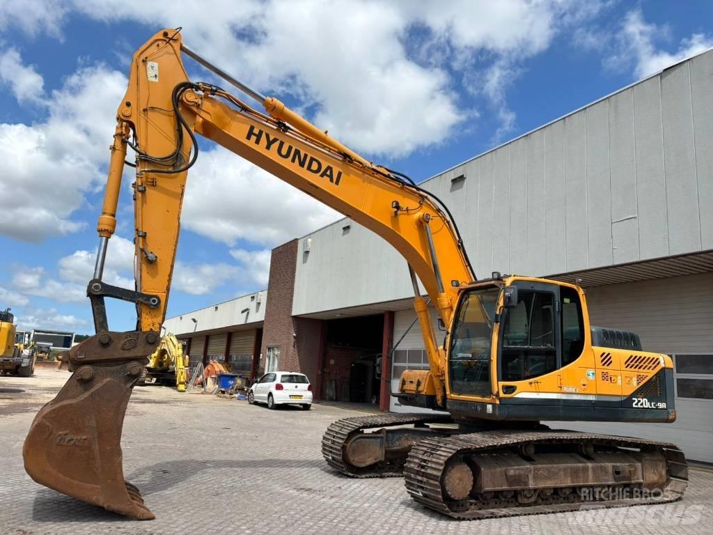Hyundai 220LC-9a Raupenbagger