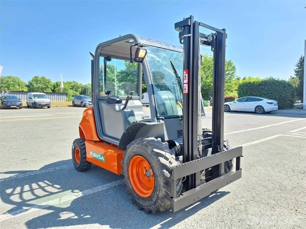 Ausa C150H Geländestapler