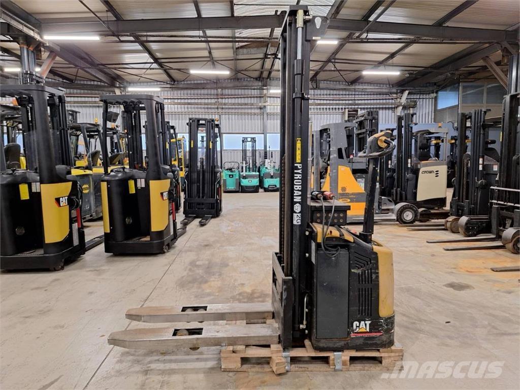 CAT NSP16N Deichselstapler