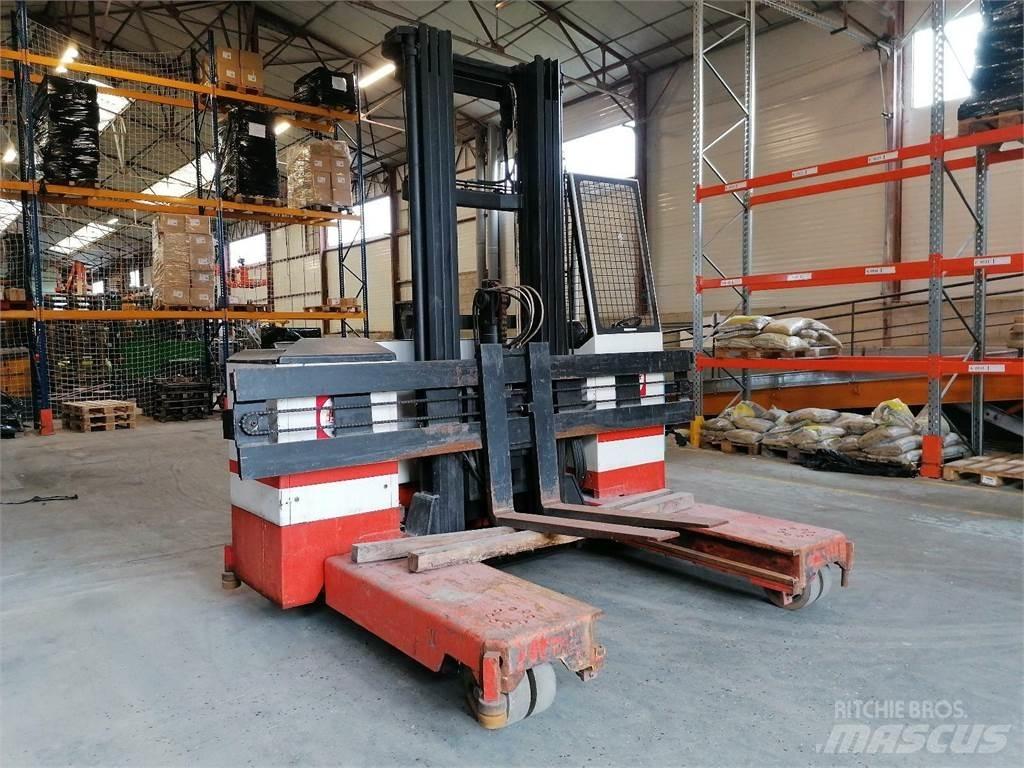 Combilift ESA30 Seitenstapler