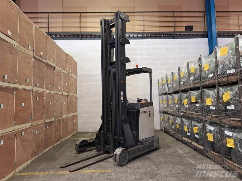 Crown ESR 5260 Schubmaststapler