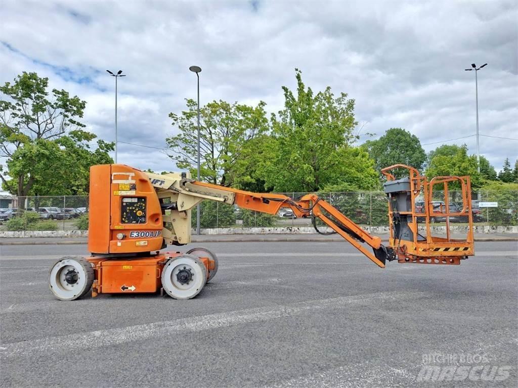 JLG E300AJP Andere Arbeitsbühnen