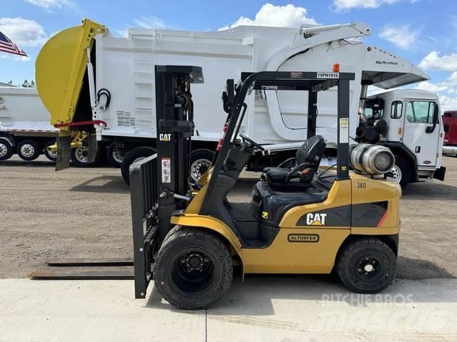 CAT GP30N Sonstige Baumaschinen
