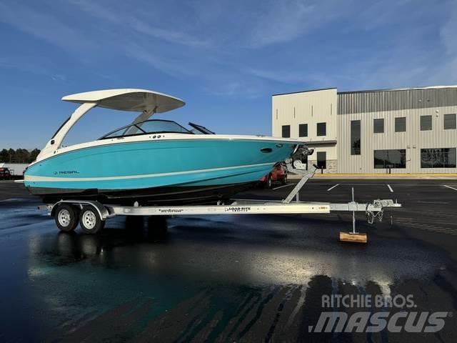  REGAL LX6 Boote / Prahme