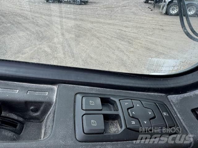 Volvo VHD Andere Transporter