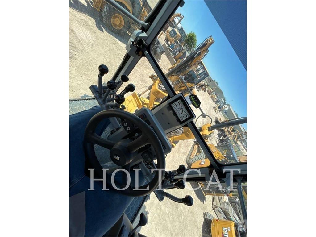 CAT 120 Grader