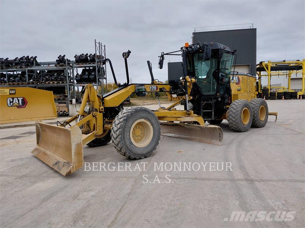 CAT 120 Grader