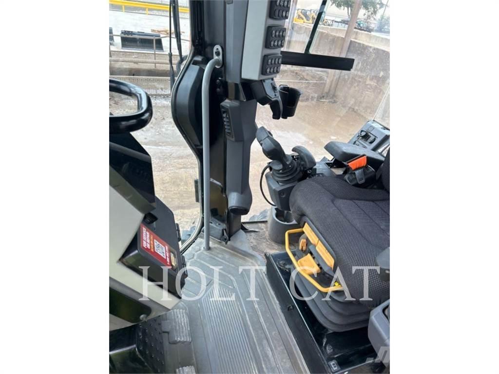 CAT 120 JOY Grader
