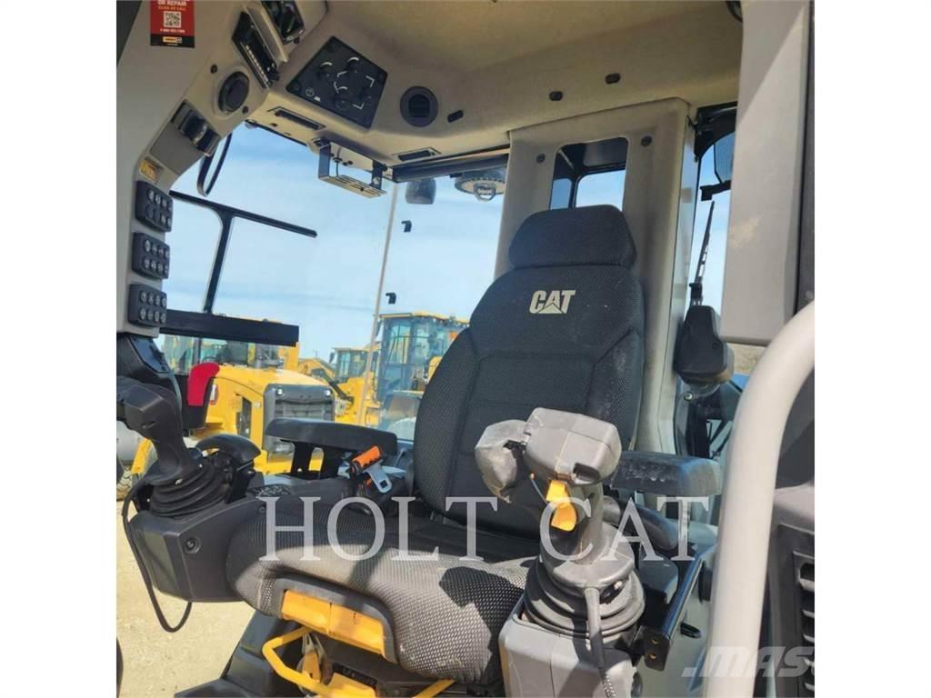 CAT 120 JOY Grader