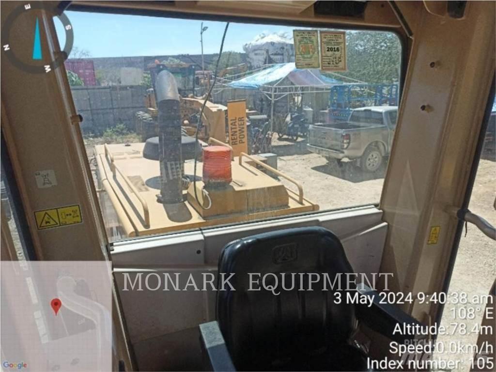 CAT 120K Grader