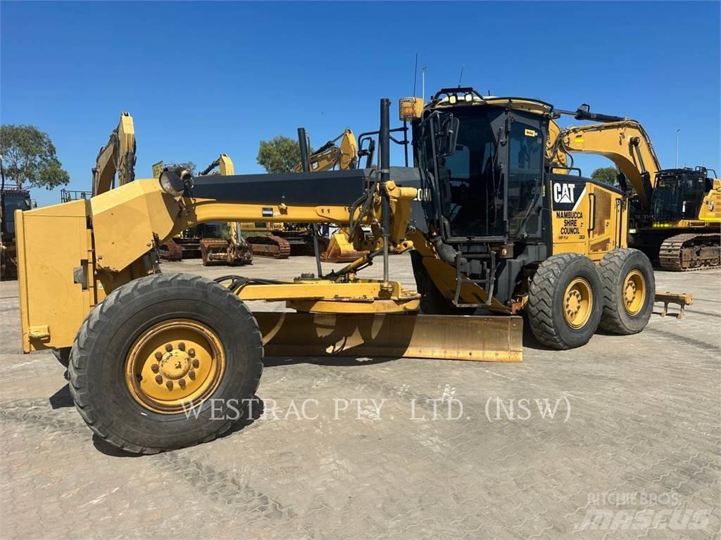 CAT 120M Grader