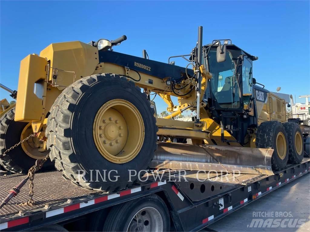CAT 120M2T4 Grader