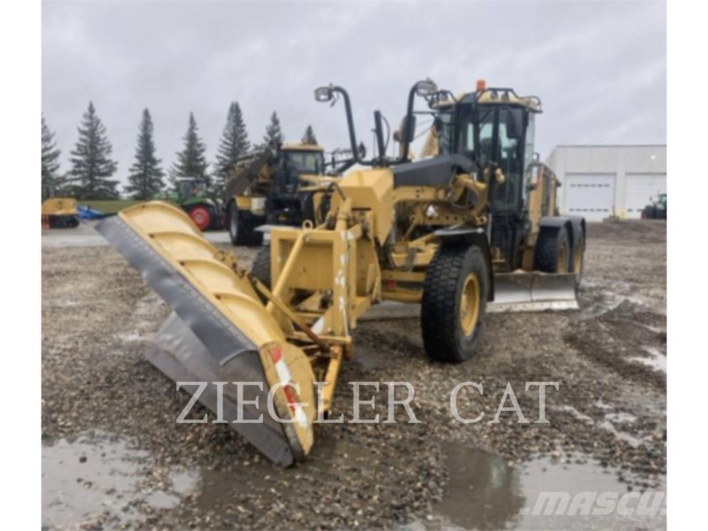 CAT 12M Grader