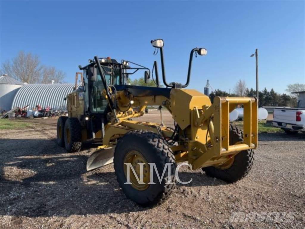 CAT 12M2 Grader