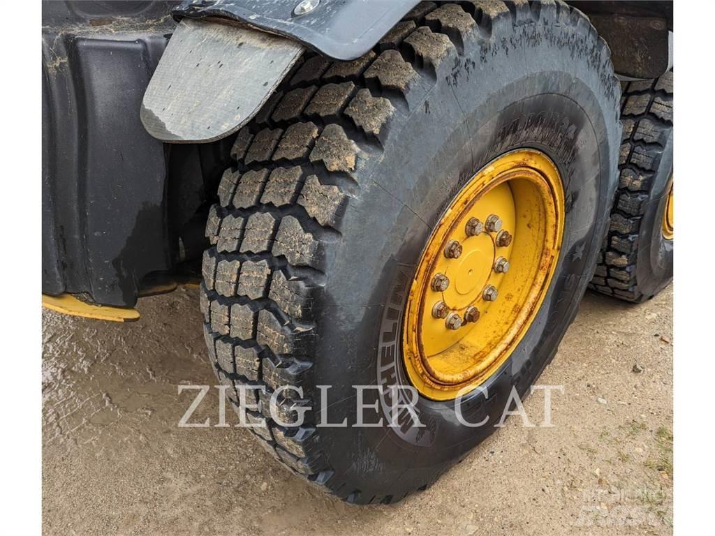 CAT 12M2AWD Grader