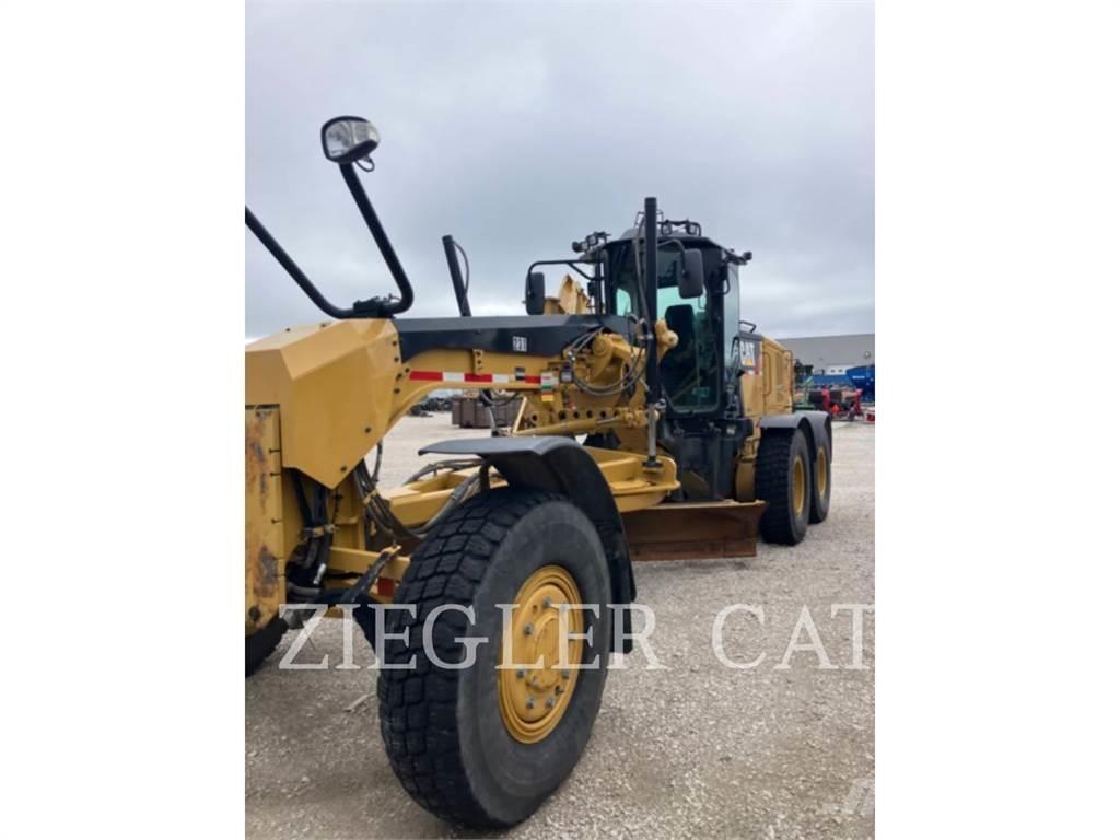 CAT 12M2AWD Grader