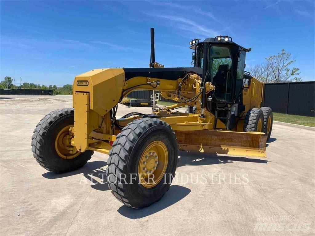 CAT 12M3 Grader