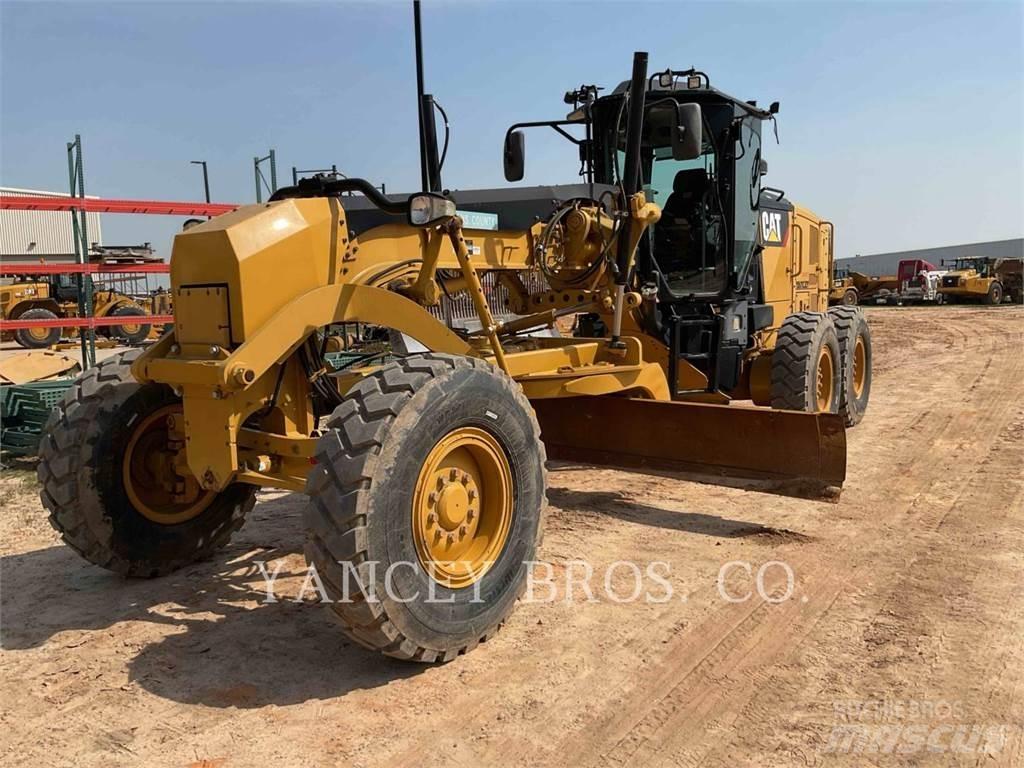 CAT 12M3 Grader