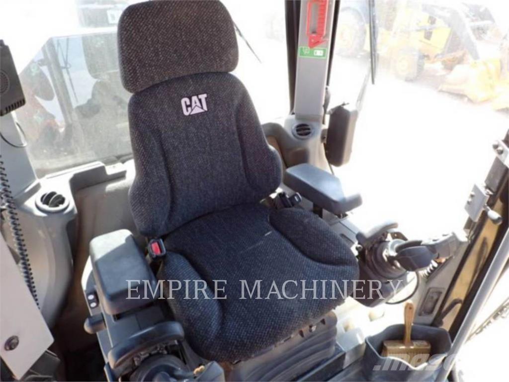 CAT 12M3 Grader