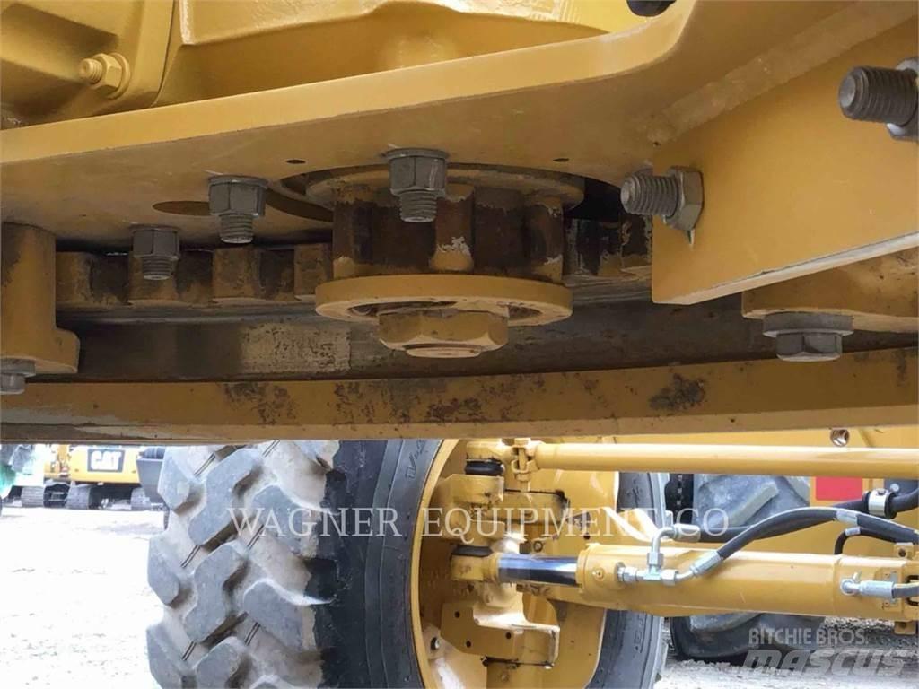 CAT 12M3 Grader