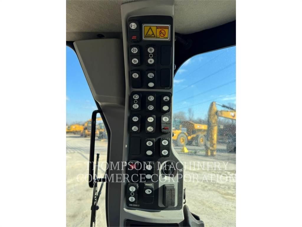 CAT 12M3 Grader