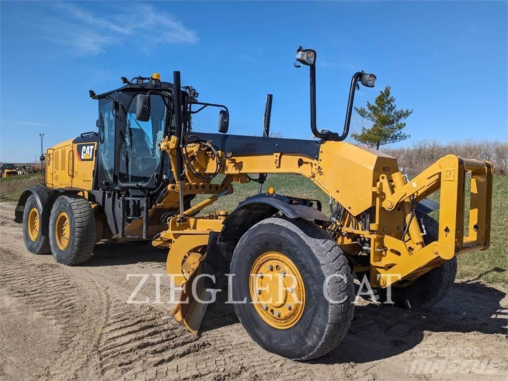 CAT 12M3AWD Grader