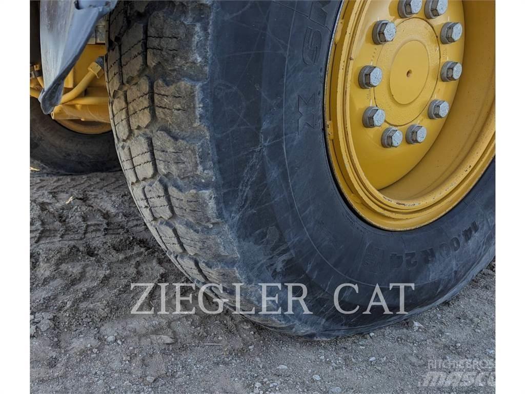 CAT 12M3AWD Grader