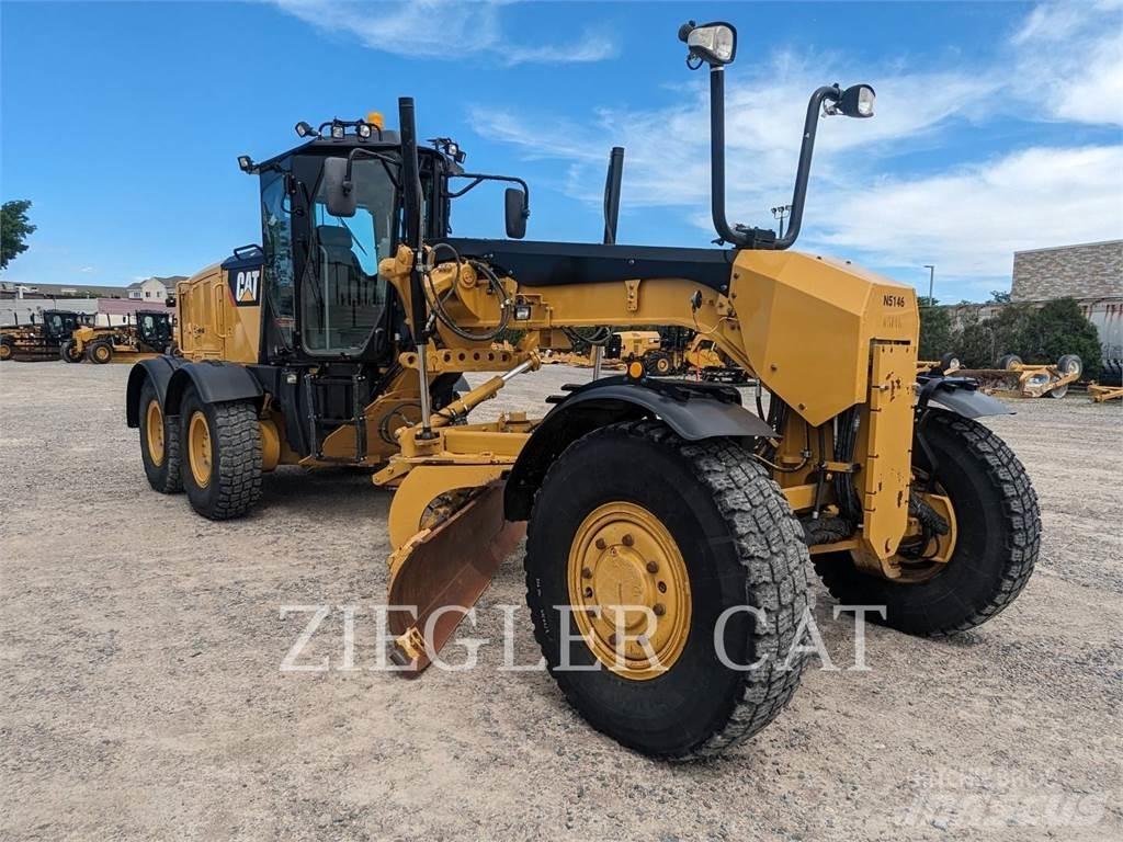 CAT 12M3AWD Grader