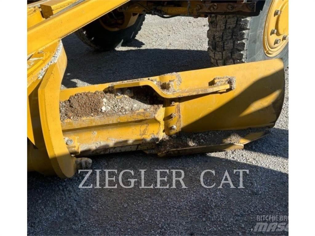 CAT 12M3AWD Grader