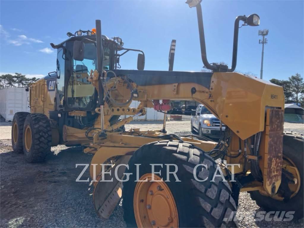 CAT 12M3AWD Grader