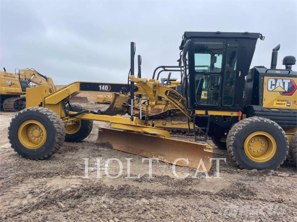 CAT 140 Grader