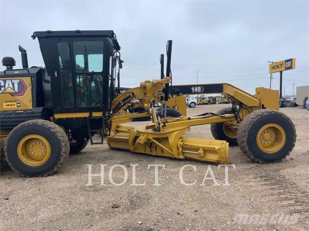 CAT 140 Grader
