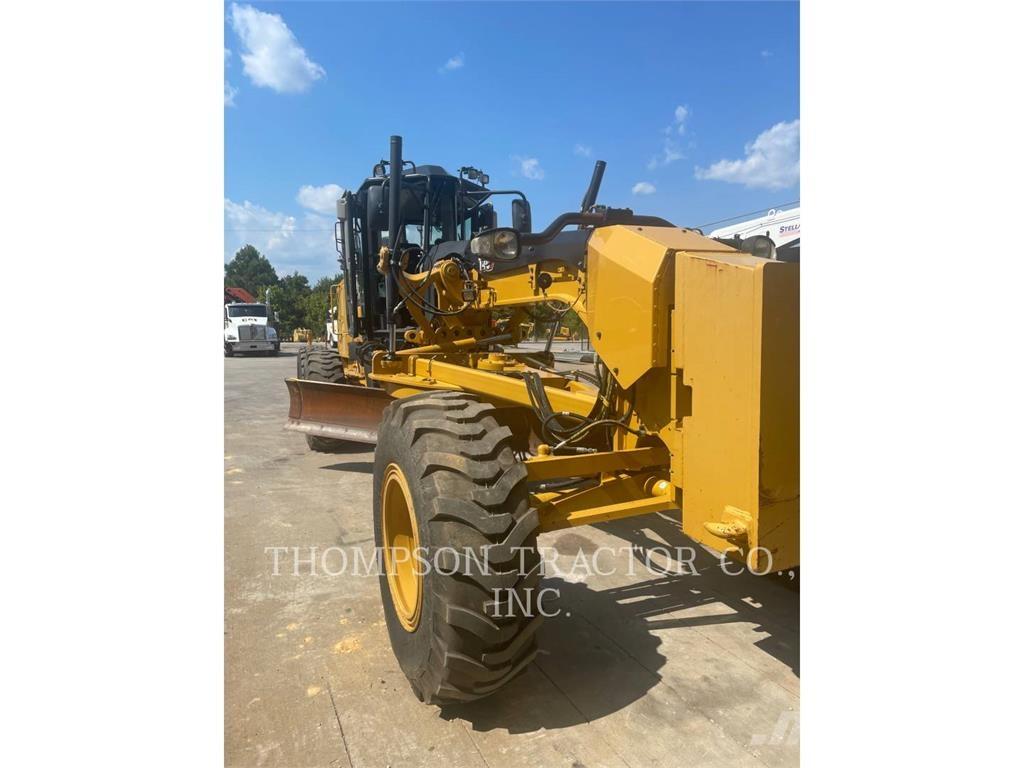 CAT 140 Grader