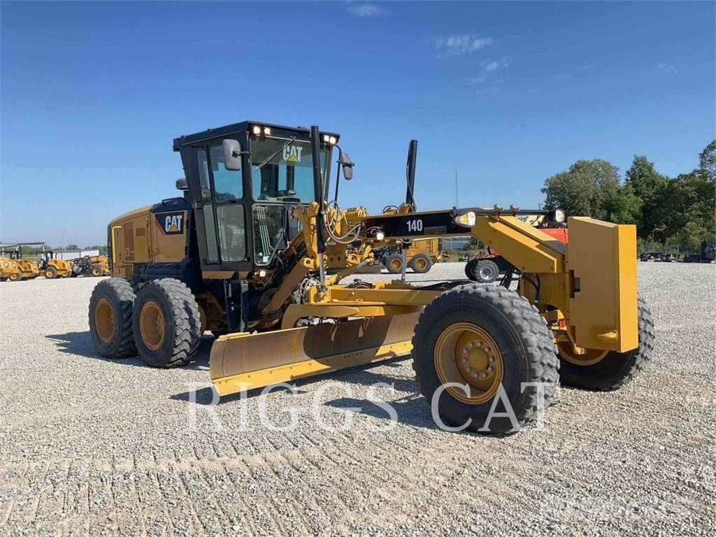 CAT 140 Grader