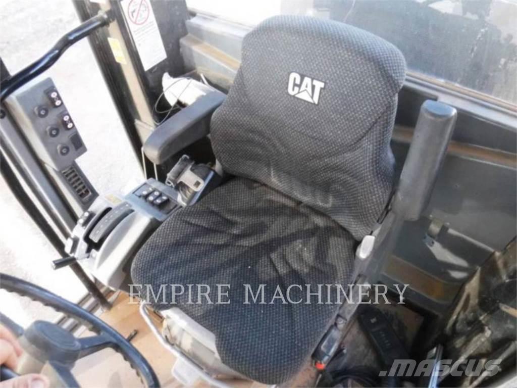 CAT 140-13 Grader