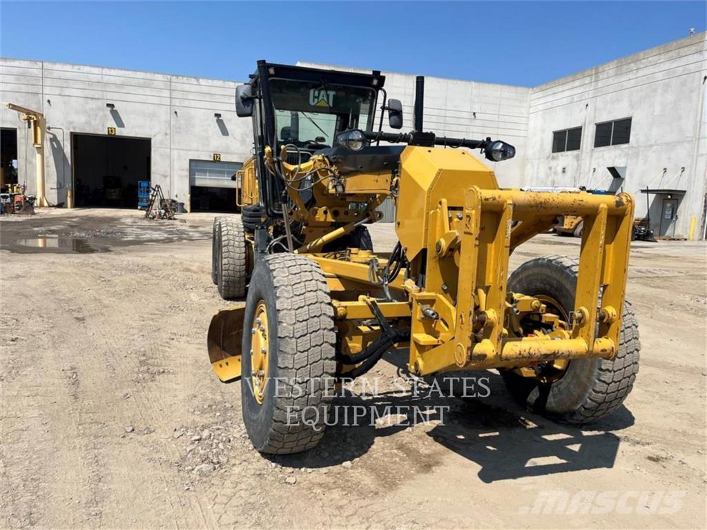 CAT 140 AWD Grader