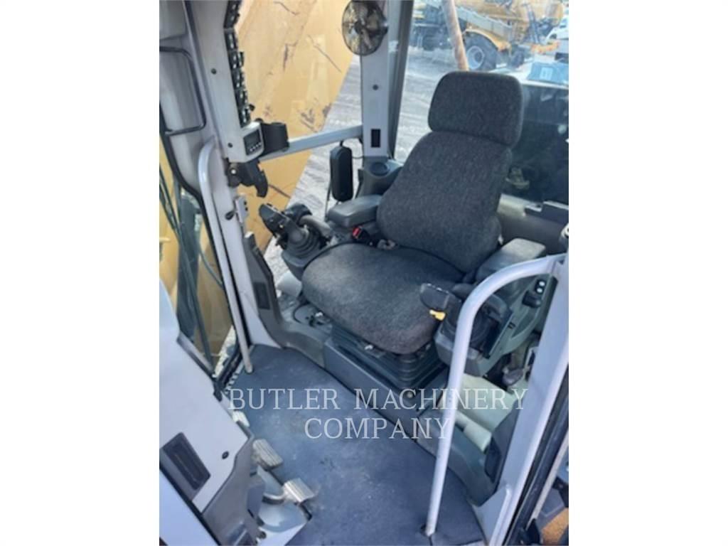 CAT 140 M2 Grader