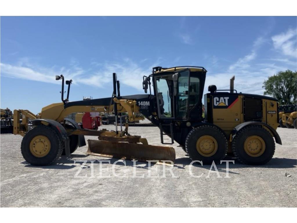 CAT 140MAWD Grader