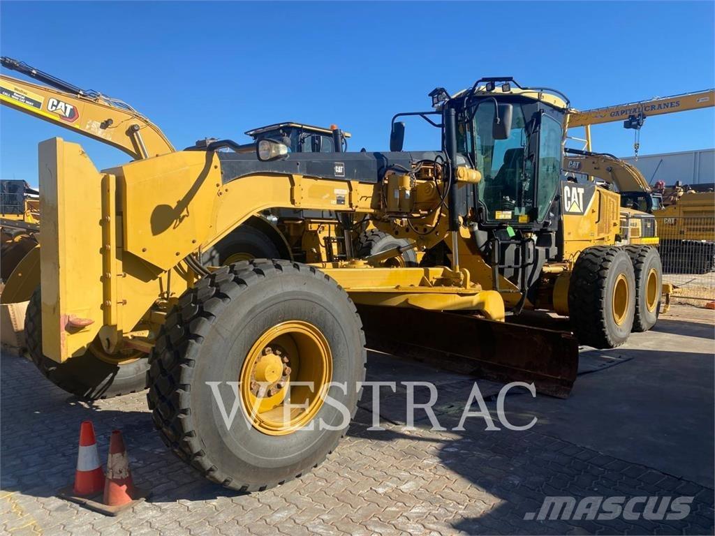 CAT 14M Grader