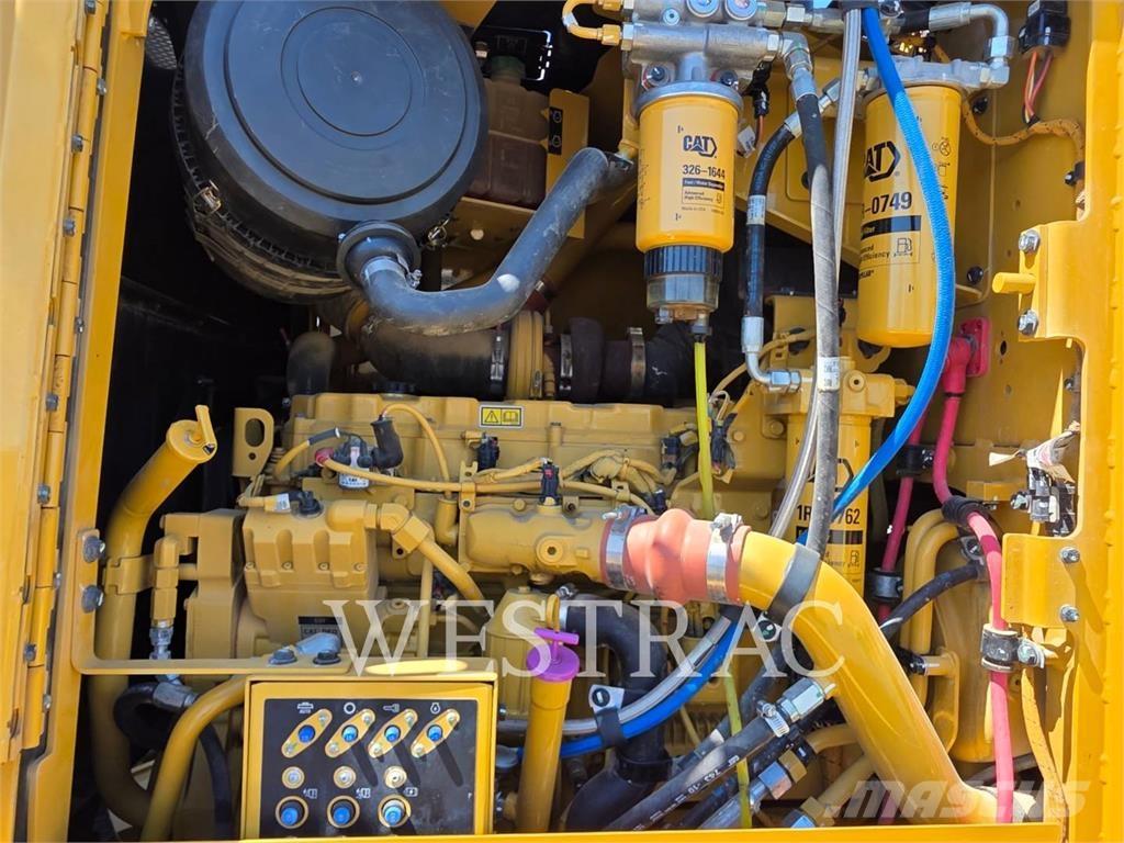 CAT 150-14AWD Grader