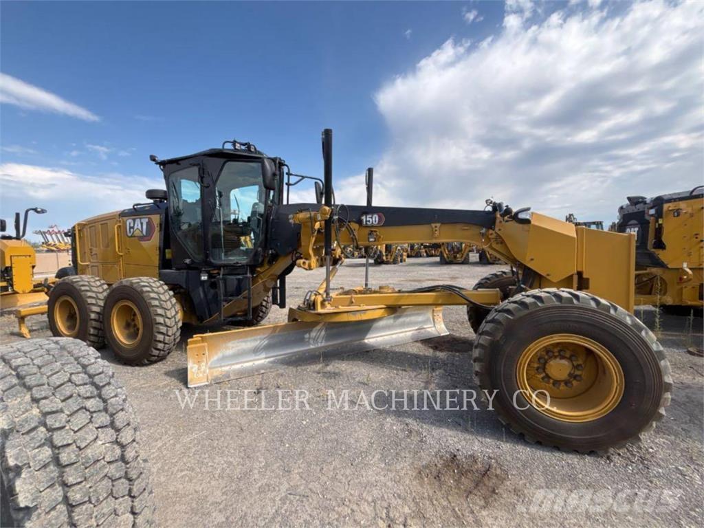 CAT 150 15 Grader