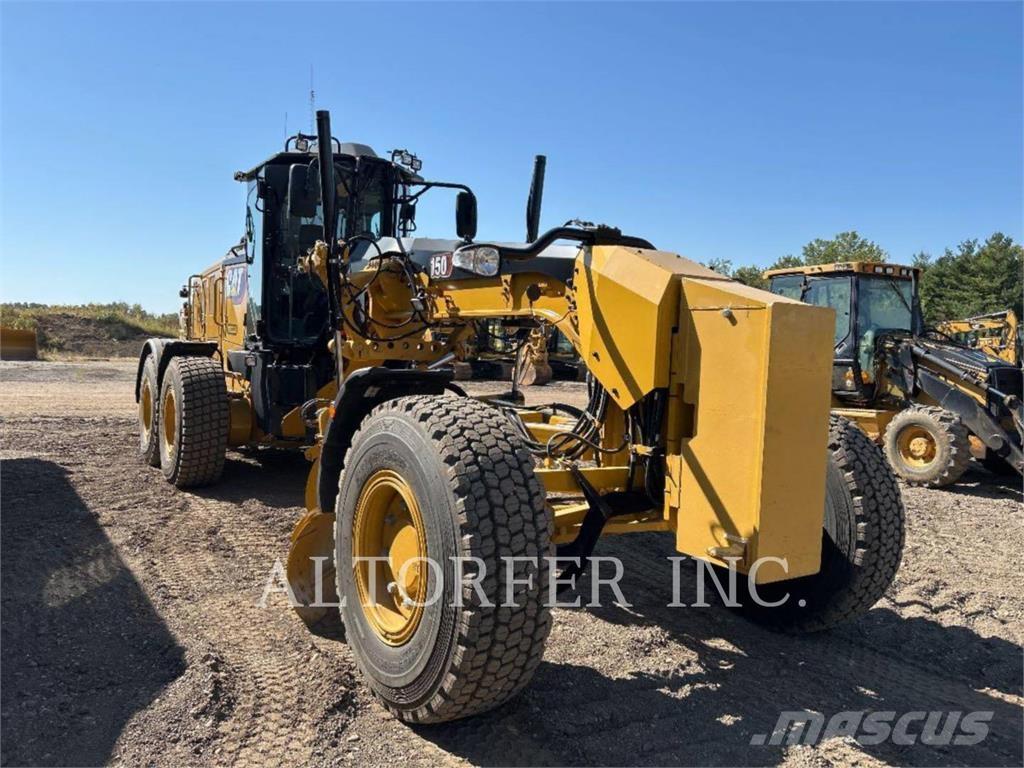 CAT 150-15AWD Grader