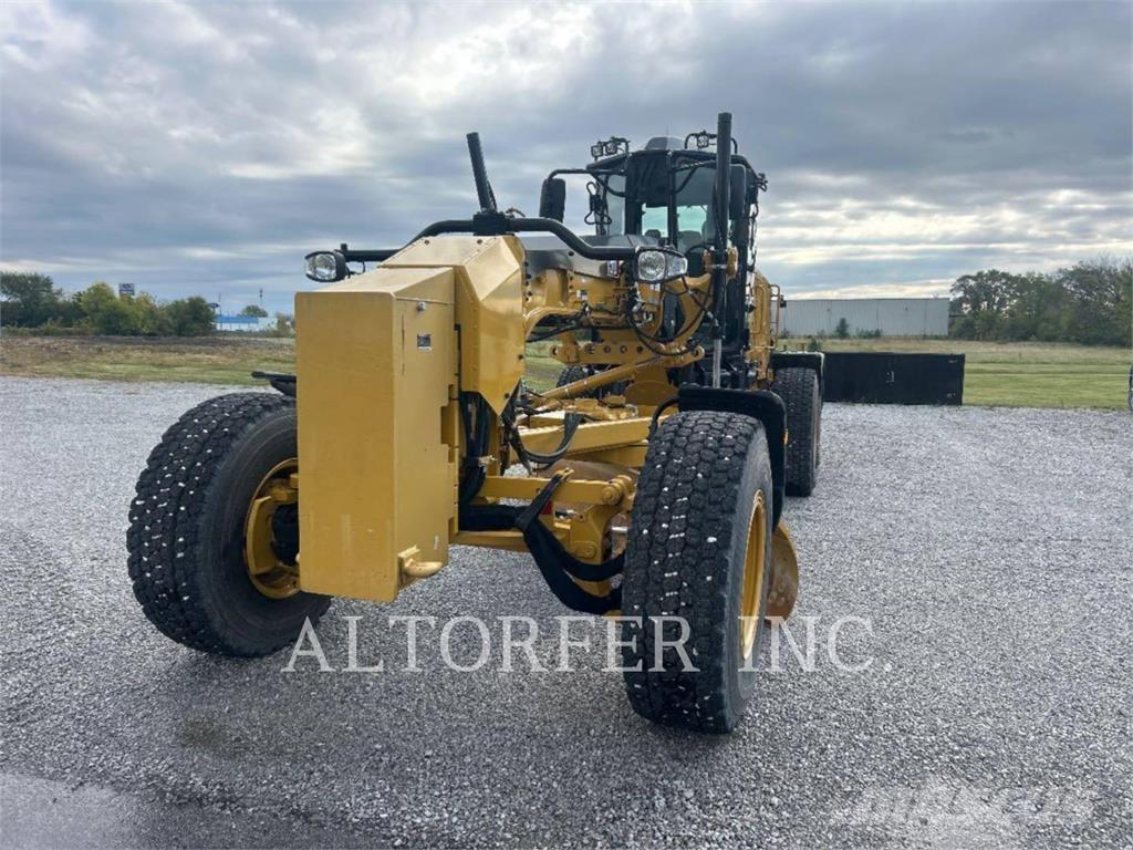 CAT 150-15AWD Grader
