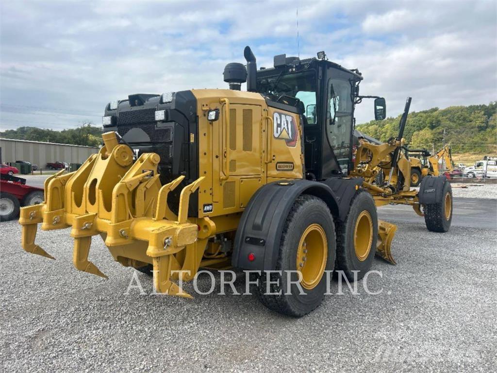 CAT 150-15AWD Grader