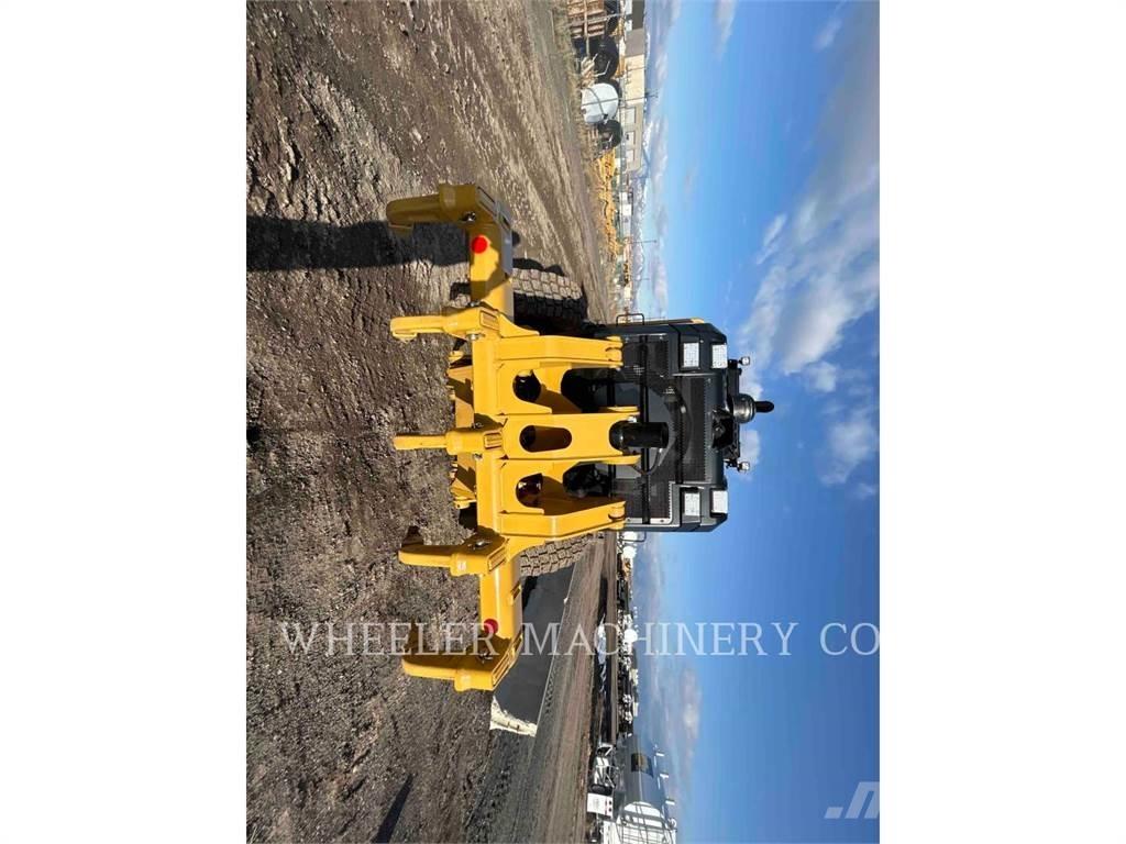 CAT 150 AWD Grader