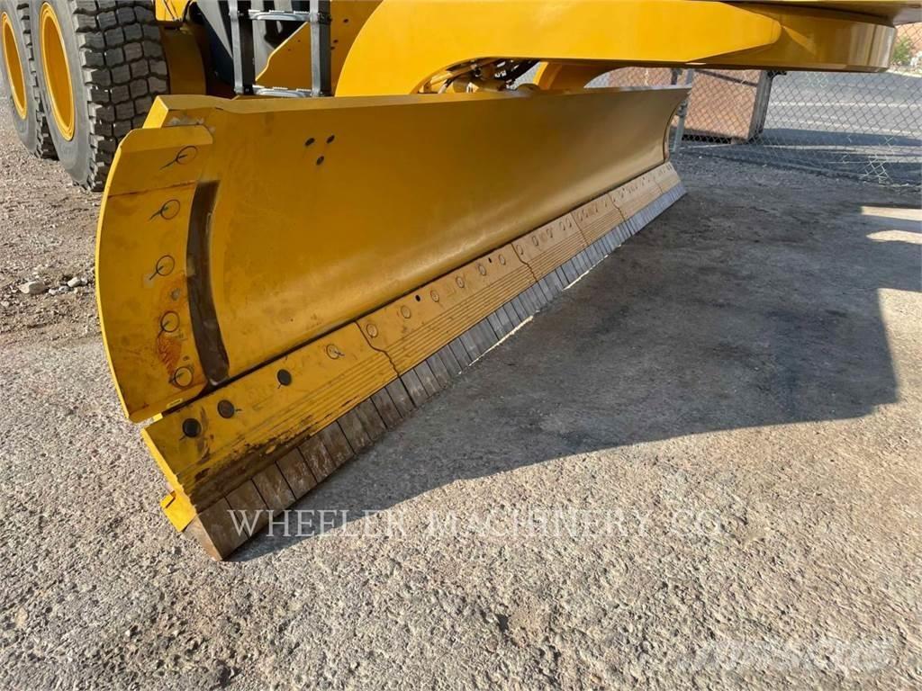 CAT 150 AWD Grader