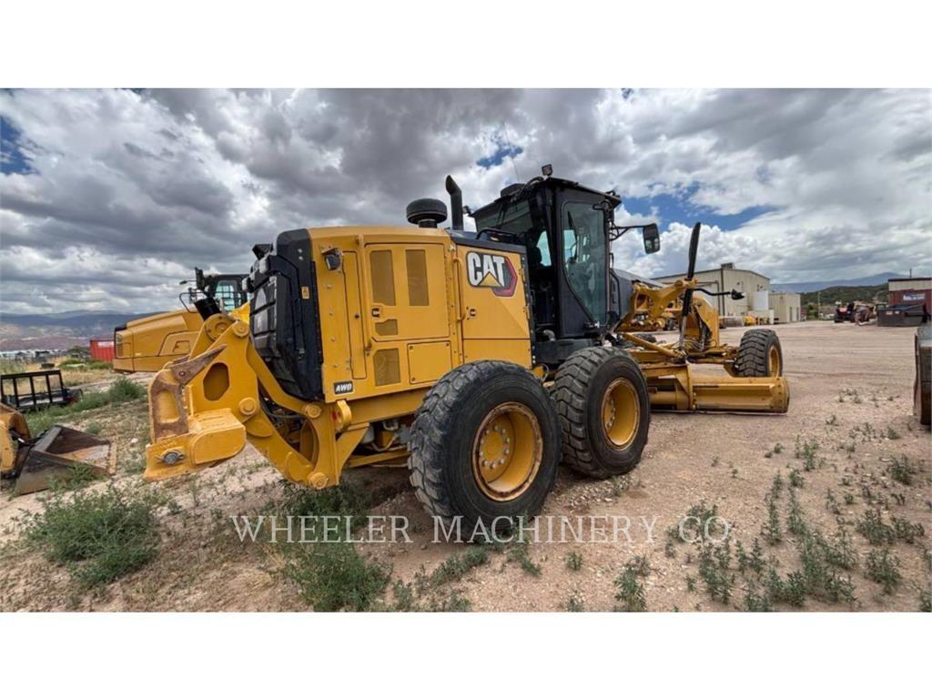 CAT 150 AWD Grader